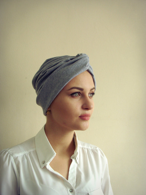 Women's gray melange turban hat