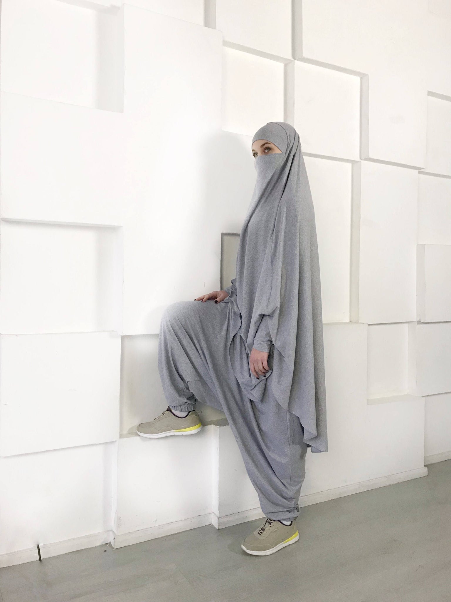 NHNKB Women's Harem Trousers Hijabi Dress Islamic Clothing Abaya for Women  Muslim Hoodie Prayer Abaya for Women Modern Fashion Islamic Prayer Abaya  Yoga Trousers Women's 42, gray, L : Amazon.co.uk: Fashion