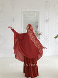 Transformer terracotta khimar with lace print