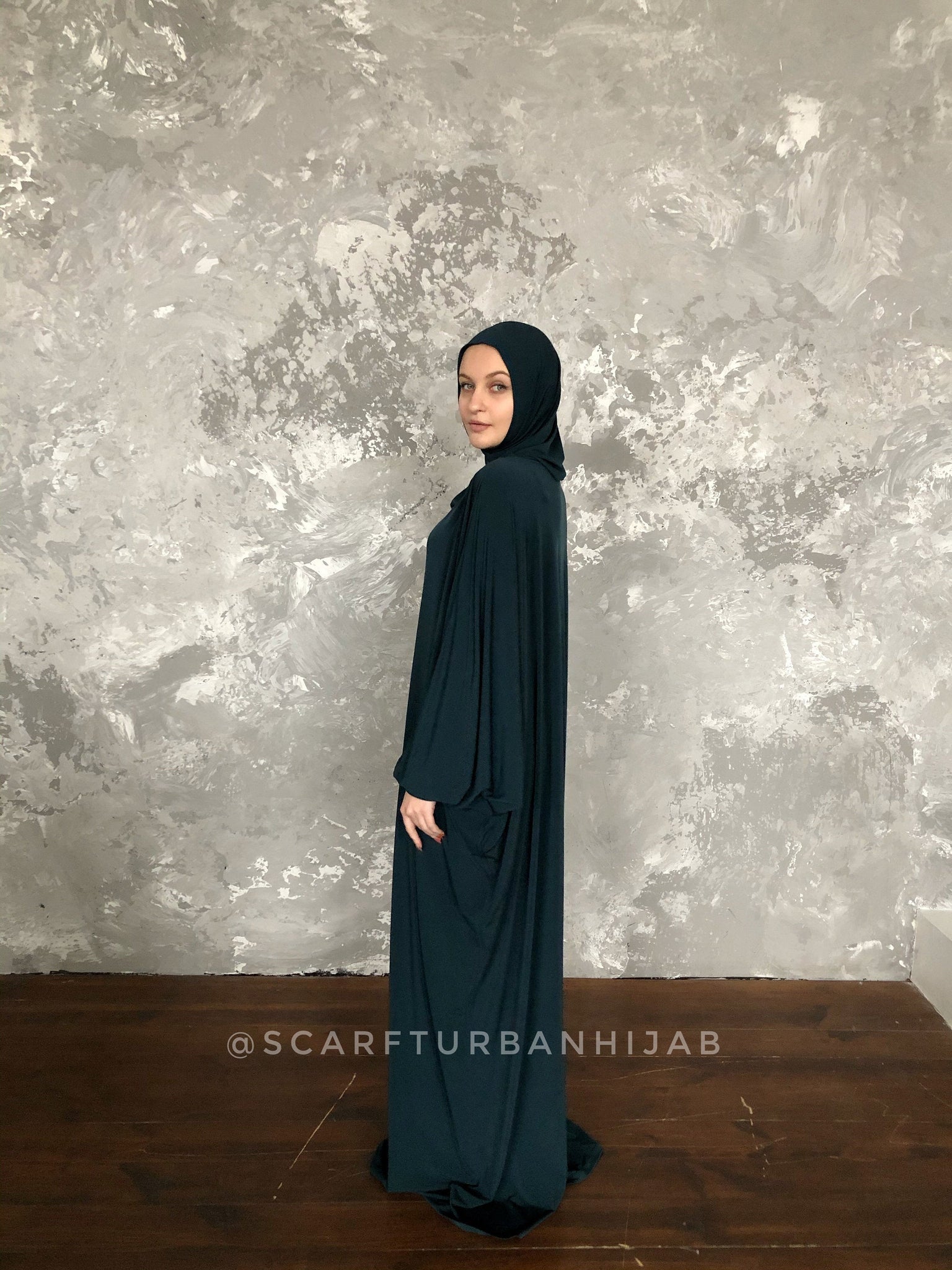 Emerald Green dress free size with attached hijab ScarfTurbanHijab Emerald Green dress free size with attached hijab ScarfTurbanHijab