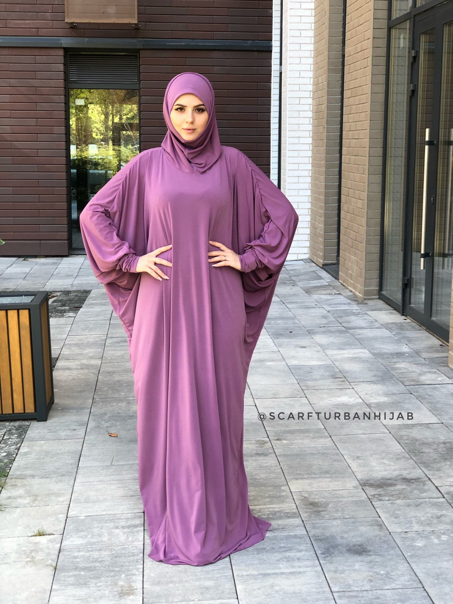 muslim pink dress Arabic Jumpsuit with High Neck, Long Sleeves, Appliques, and Floor-Length Long Formal skirt for Formal Evening Parties and Special Occasions -